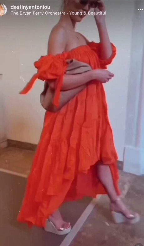 Daisy Anderson photo 107