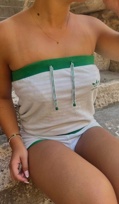 Daisy Campbell photo 2