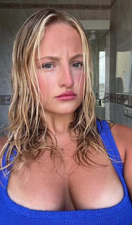 Daisy Campbell photo 8