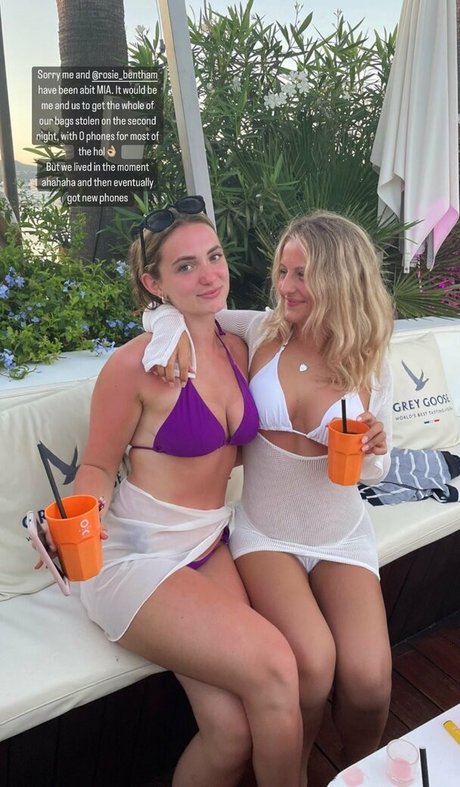 Daisy Campbell photo 38