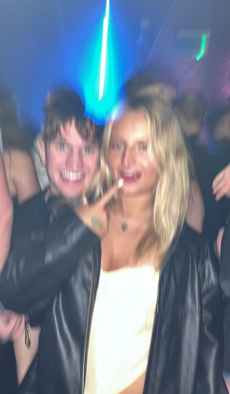 Daisy Campbell photo 70