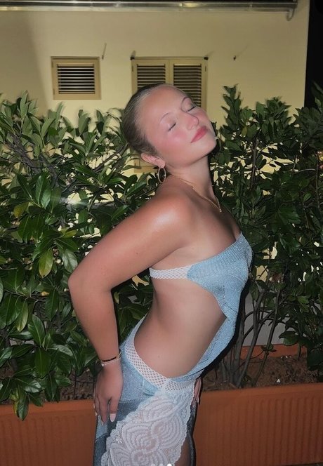 Daisy Campbell photo 83