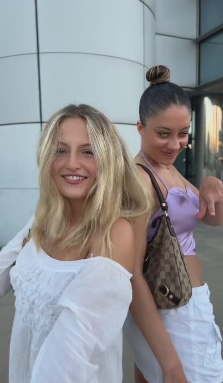 Daisy Campbell photo 88