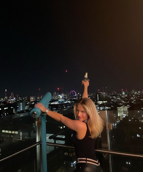 Daisy Campbell photo 126