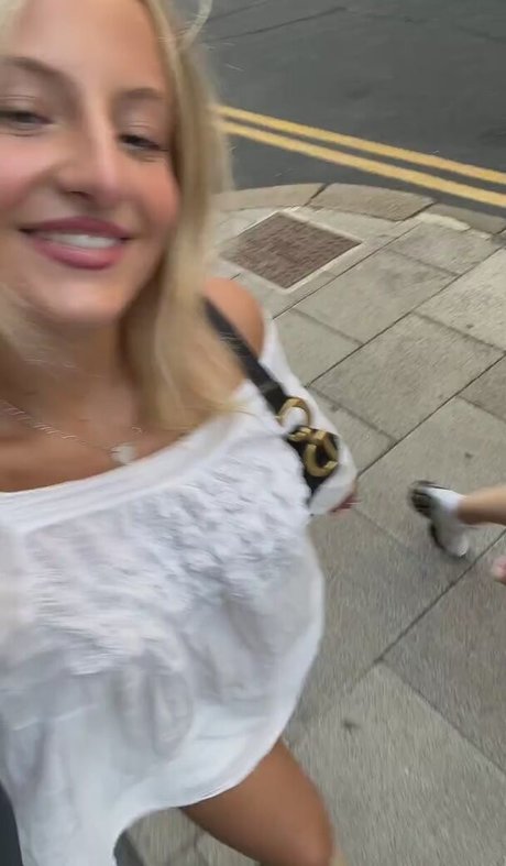 Daisy Campbell photo 153