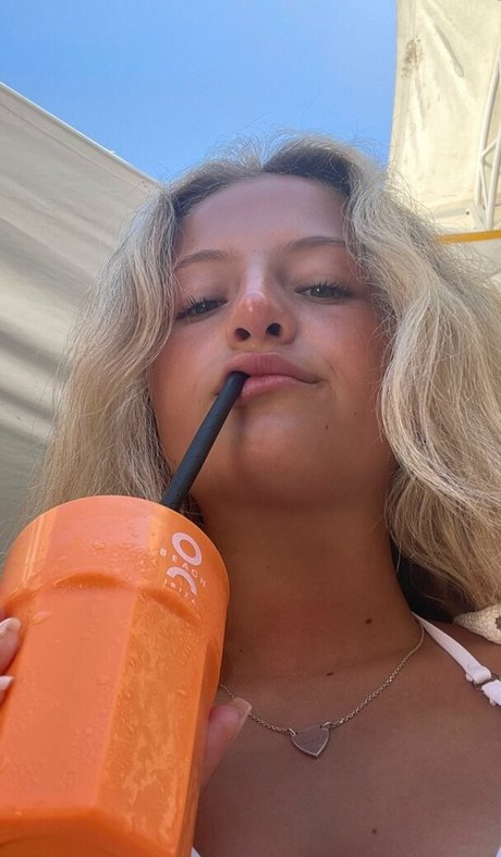 Daisy Campbell photo 165