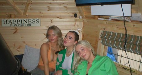 Daisy Campbell photo 186