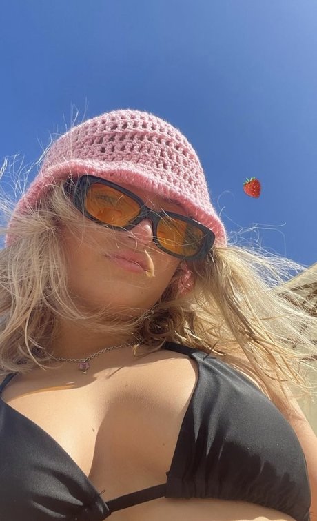 Daisy Campbell photo 202