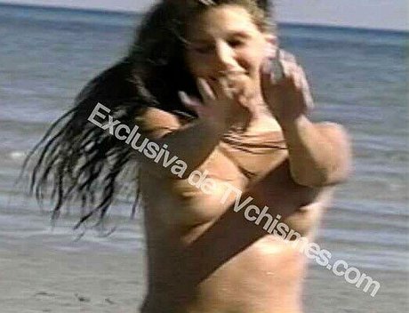 Daisy Fuentes photo 20