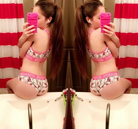 Daisy The Unicorn photo 25