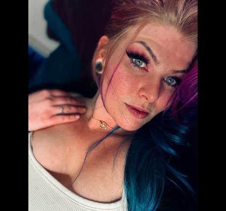 Daisyxdee photo 1