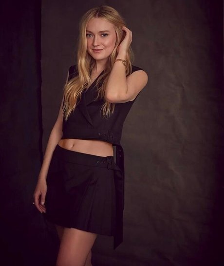 Dakota Fanning photo 23