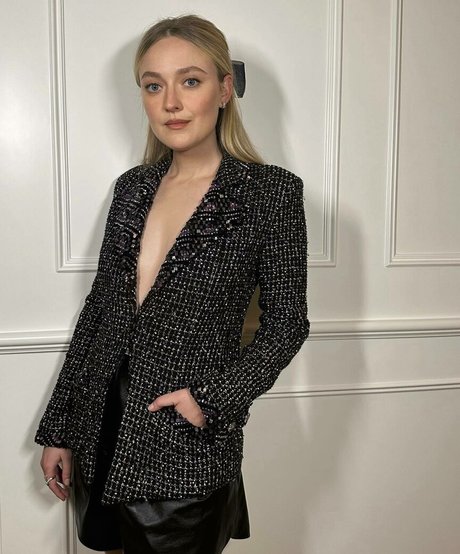 Dakota Fanning photo 28