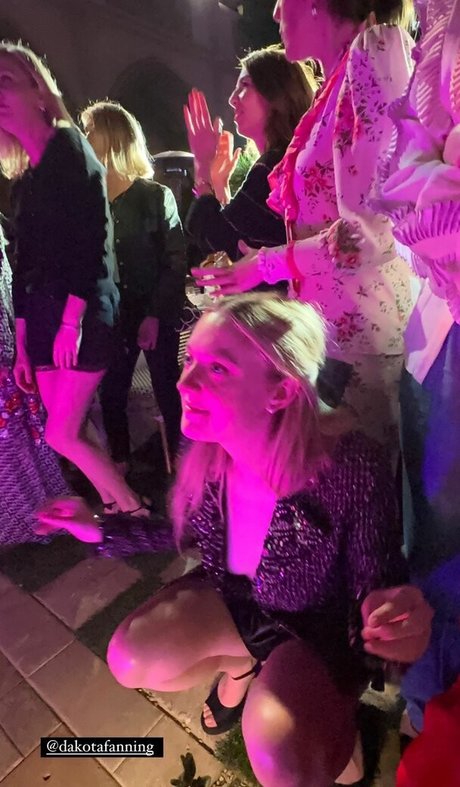 Dakota Fanning photo 29
