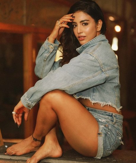 Daksha Nagarkar photo 3