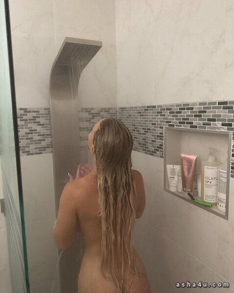 Profile photo of Dana Brooke