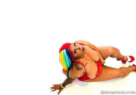 Dangercurves photo 16