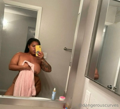Dangercurves photo 24