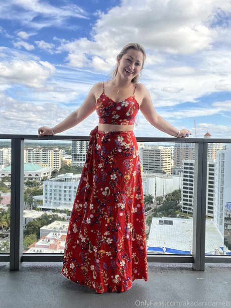 Dani Daniels photo 689