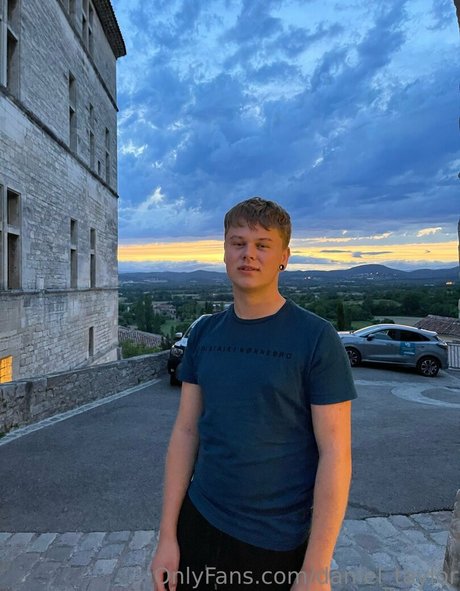 Profile photo of Daniel_taylor