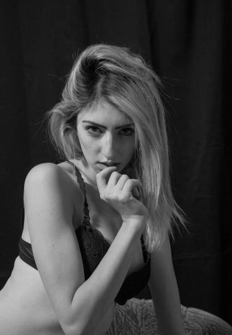Daniela Bar photo 22