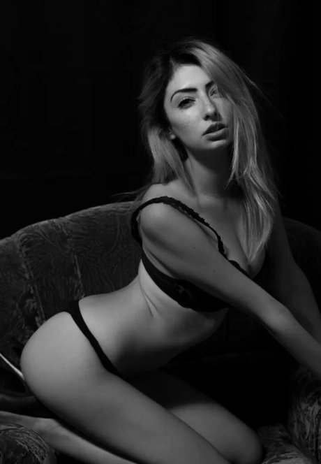 Daniela Bar photo 28