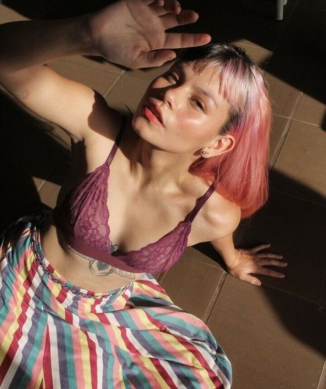 Daniela Montaguth photo 22