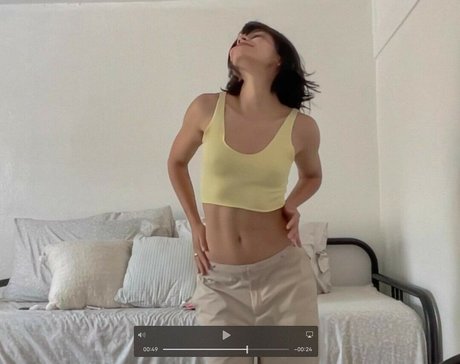 Daniela Montaguth photo 35