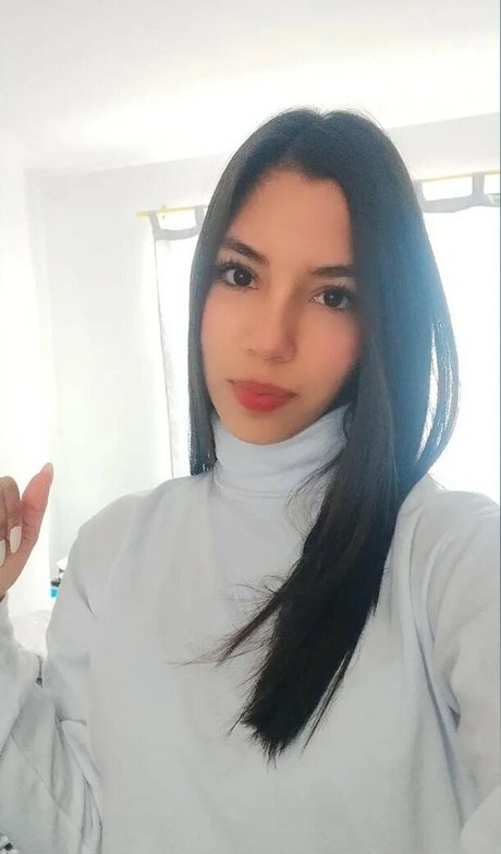 Daniela Morelyscastillo photo 12