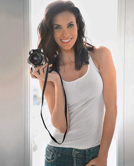Daniela Ruah photo 52