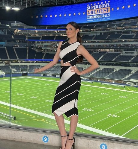 Daniela Ruah photo 86