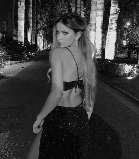 Daniella Chechia photo 11