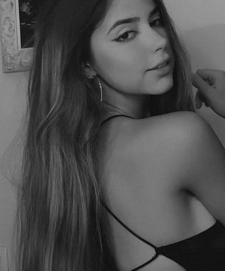 Daniella Chechia photo 13