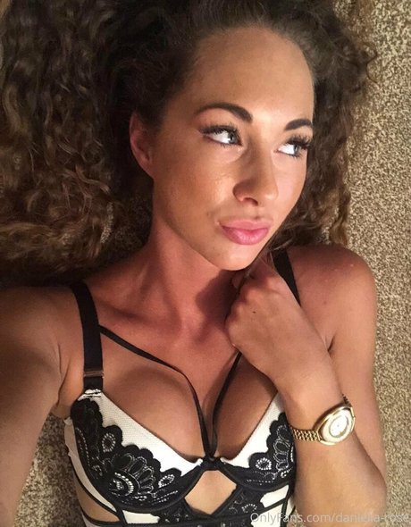 Daniella-rose photo 51