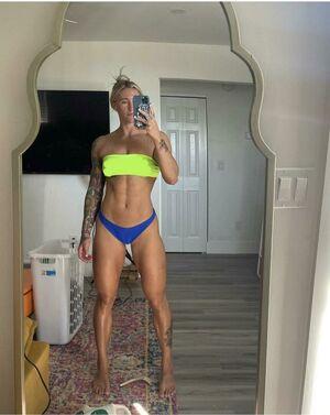 Danielle Brandon photo 1