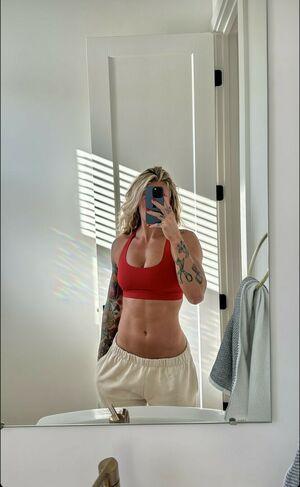 Danielle Brandon photo 45