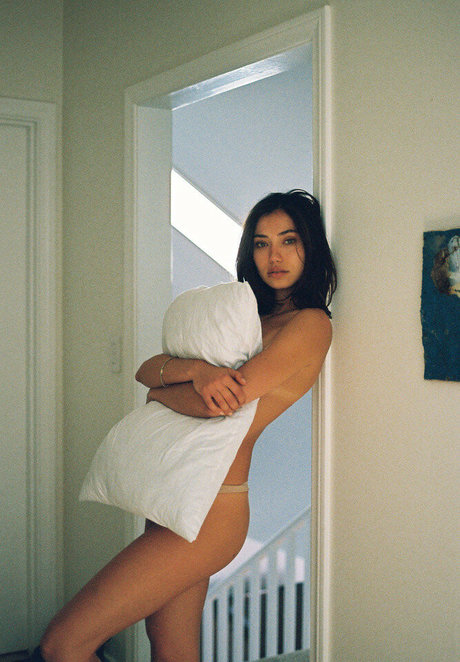 Danielle Ifrah photo 29