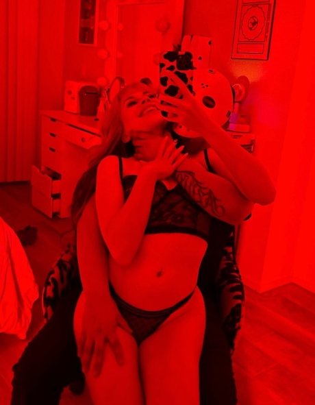 Danielle Pedroza photo 8