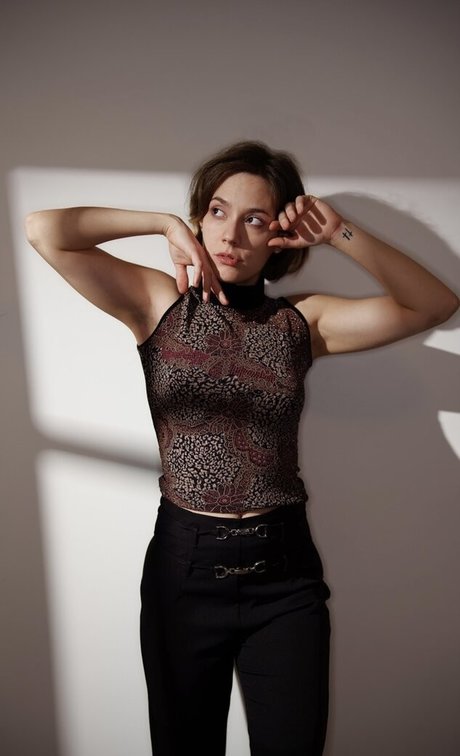 Danielle Samn photo 30