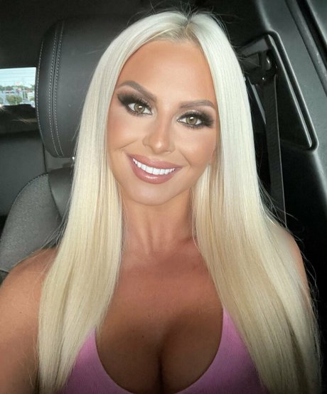 Danni Ellexo photo 81