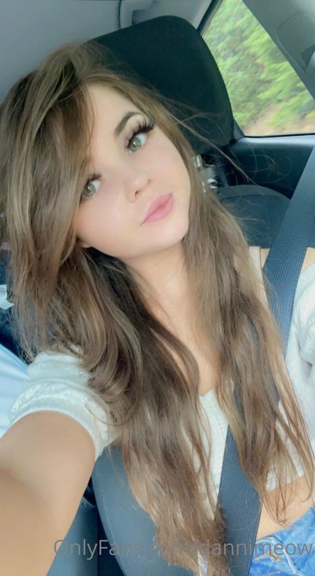 Danni Meow photo 187