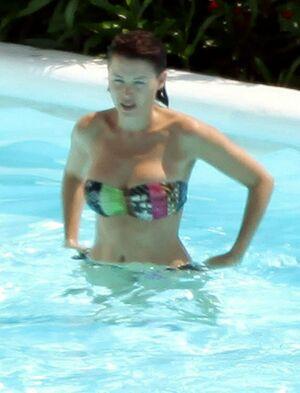 Danni Minogue photo 82