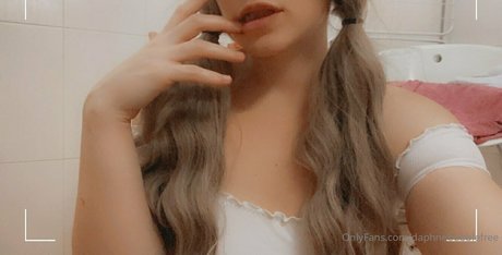 Daphnebubblefree photo 16