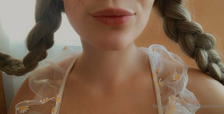 Daphnebubblefree photo 25
