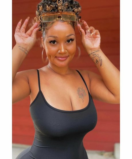 Darla Shuttlesworth photo 247