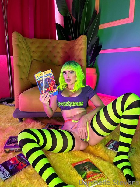 Darshelle Stevens photo 395