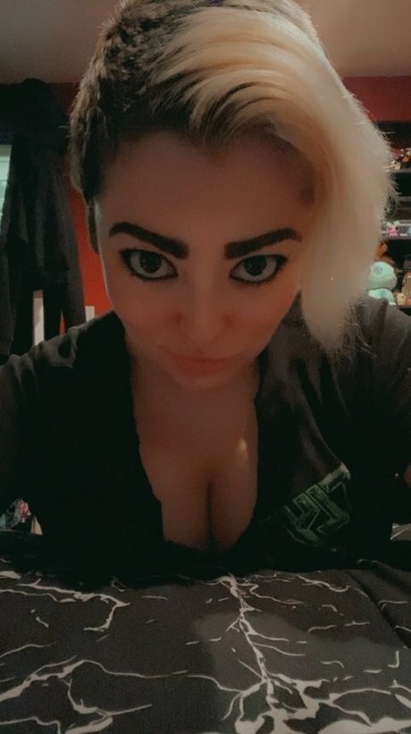 Dawnafterdark photo 8