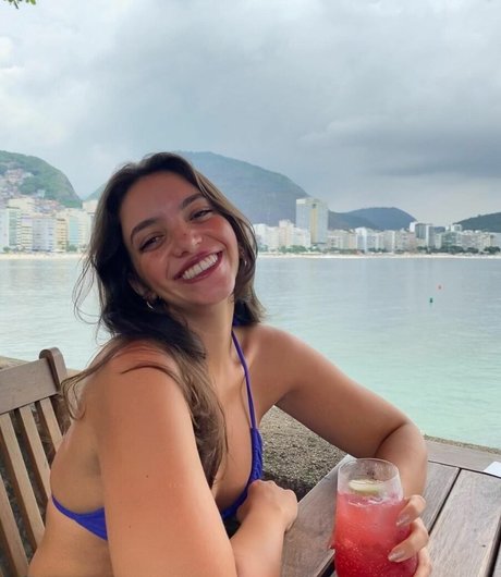 Debora Aladim photo 86