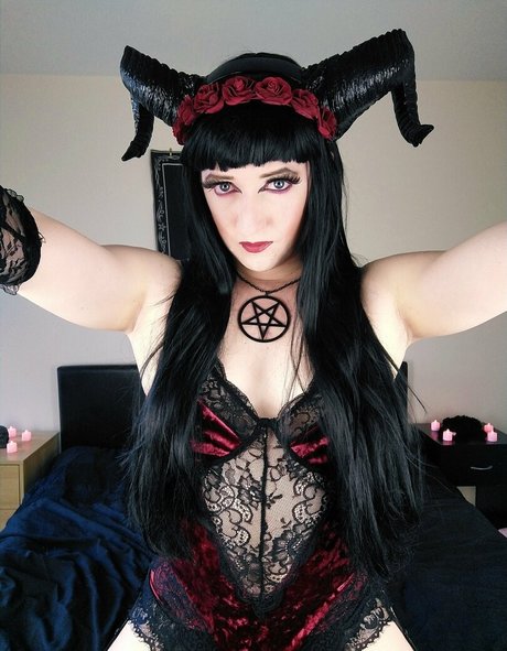 Dead_girly photo 10