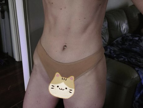 DeadlyKitten's Kofi photo 1